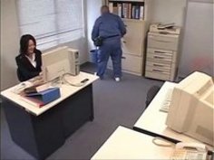 【xvideos】美人なOLの睡眠薬レイプ無料エロ動画。【OL動画】