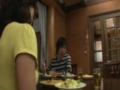 再婚は夫の連れ子が目的若い義息子の肉棒で欲求を満たす淫乱義母