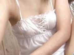 小雪小野とシャワーで滑らかな指クソソロ