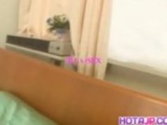 カンナ澪は、ハードコックに乗ります