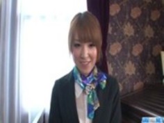 ひかる椎名は、彼女の穴のそれぞれにコックを演じます