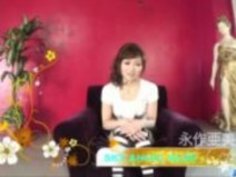 アマチュア亜美永作は暖かいフェラチオを提供します