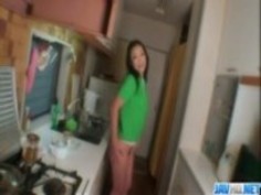 香織秋津はコックを吸うし、枯渇するまでファック