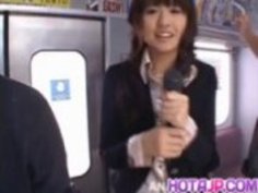 美里国仲は、多くの絶頂を取得します