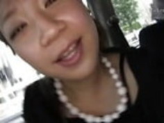 赤西亮が車に頭を浮かべる（無修正JAV）