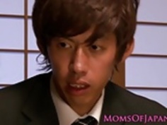 顔の前にコックの日本人熟女ライディング