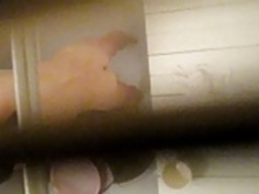 妻52歳の醜い身体盗撮4