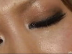 2人の角質男が使用していた縛られたリカアイナ