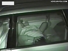 ダーク車の後部座席クソ