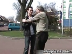 角質アジアの観光客が性交したいです