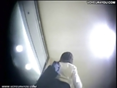 ミニスカートのパンティーバックライト