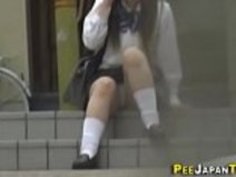 日本の十代の人は公開する