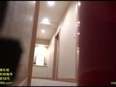 巨乳 露出 三上悠亜 イキまくる ホテル