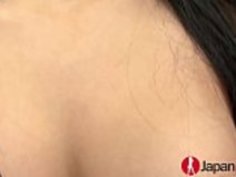 魅力的な日本のティーンの潮吹き