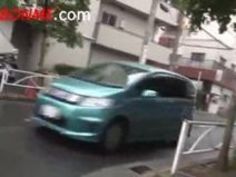 【女子校生潮吹き】制服で巨乳の女子校生の潮吹き電マ手マンベロチューレズ乳首舐めバイブ痙攣プレイエロ動画！