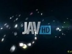 美穂一樹は、彼女の貪欲な穴のそれぞれでコックを扱う - 日本のポルノ