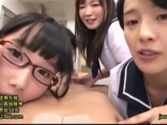 【JK動画】「みんなとエッチしてズルい！」ヤリチン彼氏を痴女り合う彼女たちｗ