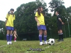 字幕版ENF CMNF日本のヌーディストサッカー罰ゲームのHD