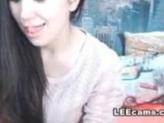 日本から自慰行為のホットブルネット