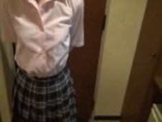 日本からのかわいい女子生徒