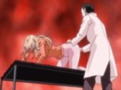 変態ベイブは彼女の大きなおっぱいがfondled取得します