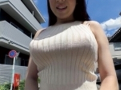 乱れた着衣のままハメ狂う人妻ムチムチIカップ爆乳ボディを惜しげもなく着衣のまま披露着の身着のままイキまくり三島奈津子