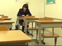 ティニー・ホーニー・ジャパニーズ・女子高生[Part1] - WWW.JAV24.ML上のもっと映画