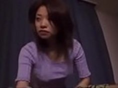 Lovleyアジアの日本人のお母さんは息子からファックを得る