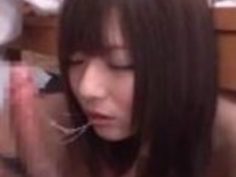 【麻倉憂】女教師がテーブルに潜り込んで男子生徒たちにフェラ抜き！