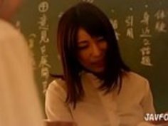 日本人女性教師が強姦を強制した1- WWW.JAV24.ML