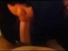 ぽっちゃりの日本人が最後の一滴まで飲み込む