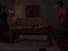 [Jap]私の親戚の娘に初めて会った時、彼女は私が***だったと思っていたので、彼女は私の周りに裸の自分自身をパレードしていたので！ M