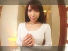 美女セクシーでエロい巨乳のおばさんのパイズリプレイ動画！まさにパーフェクト！