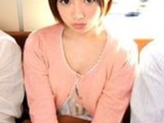 上京したてで体を触られても何も言えず震える田舎娘（成海うるみ）