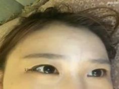 エロいお姉様お尻突き出しパンティー見せつけ　妄想オナニーで逝きまくる　かわゆい顔のお姉様のうつろな顔がエロ過ぎ