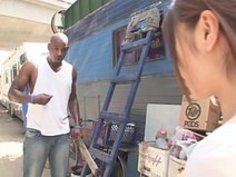 【初美沙希】「凄いぃ…腕より太いかも…」人気AV女優が黒人のデカ過ぎる巨根で喉奥も膣奥も激しく突かれ失神する程イカされまくりザーメン中出しさせちゃう【巨乳アダルト動画】