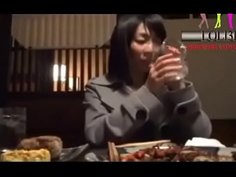 JAVBB.NET - 居酒屋や外で露出した後ハメられる清純系女子