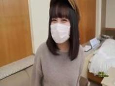 18歳合法！！143cm巨乳と大噴射