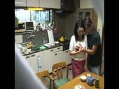 暴かれた肉体関係のワケあり親子