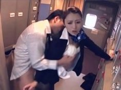 飛行機で時間停止！CAさんをハメ放題してストッキングにザーメン発射！