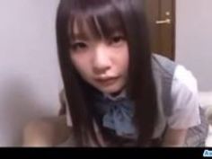 つぼみ　ニーハイ制服姿のロリカワ女子高生にずらしハメ、朝から激しい着衣SEX