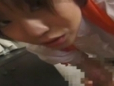 白くてむっちりの巨乳を駆使して僕らの充血股間を天国へみちびいてくれるおねだりメイドむっちりの巨乳でニョッキリ巨棒をしごいてくれる春菜まい