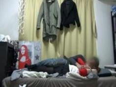 色白なお姉さんをパコ部屋に連れこみ盗撮