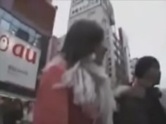 素人女性をナンパしてキス