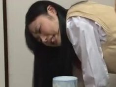 ＪＫのロリマンコにオッサンチンポぶち込んで陵辱顔射ファック！