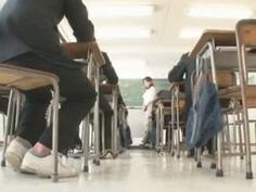 「お願い我慢して‥」異常性欲な生徒を鎮めようとシコシコ頑張るＢＢＡ先生ｗ