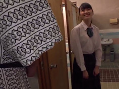 nhdtb-509 男湯で出会った痴女っこ4 突然のベロちゅうと抱っこSEXで迫られ我慢できず何度も膣射