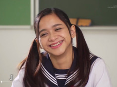 初中出しからメチャメチャ感じる敏感っ子「アソコがバカになっちゃう〜！」潮吹きマ○コに即挿入！潮と精子のコラボレーション！ 咲田ラン