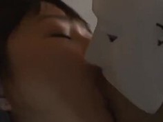 嫁の連れ子の童顔美少女を犯すだけで飽き足らず他の男に寝取らせる変態オヤジ