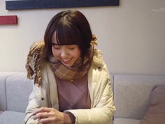 この笑顔を何度でもリピートしたい癒しのエステティシャン 泉結氷 33歳 AV DEBUT